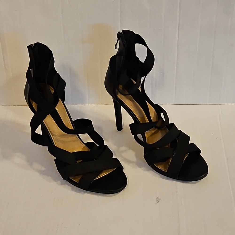 Size 8 Nicole Miller New York Women Black 4" Strappy Heels, Open Toe
